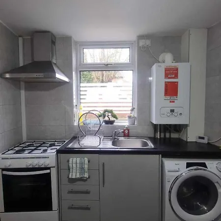 Moseley Sleeps 4 Jrz * Birmingham