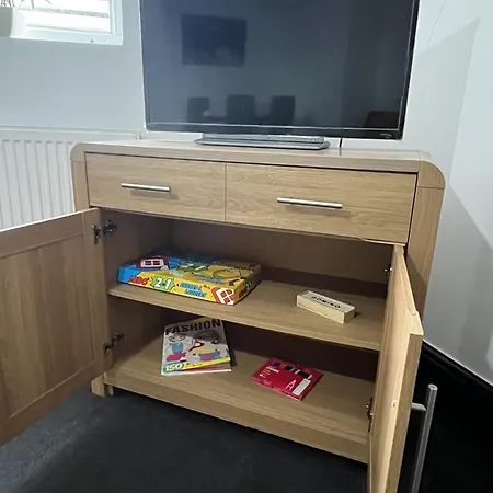 Moseley Sleeps 4 Jrz Apartment *